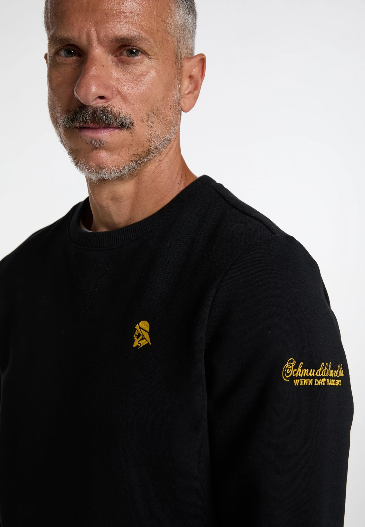 FelpaSchwarz Uomo Maglieria e Felpe WD222S02Z-Q11 Schmuddelwedda FelpaSchwarz Uomo Maglieria E Felpe WD222S02Z-Q11 -Schmuddelwedda 03dee3d8a6144790be3066207aff6f5f