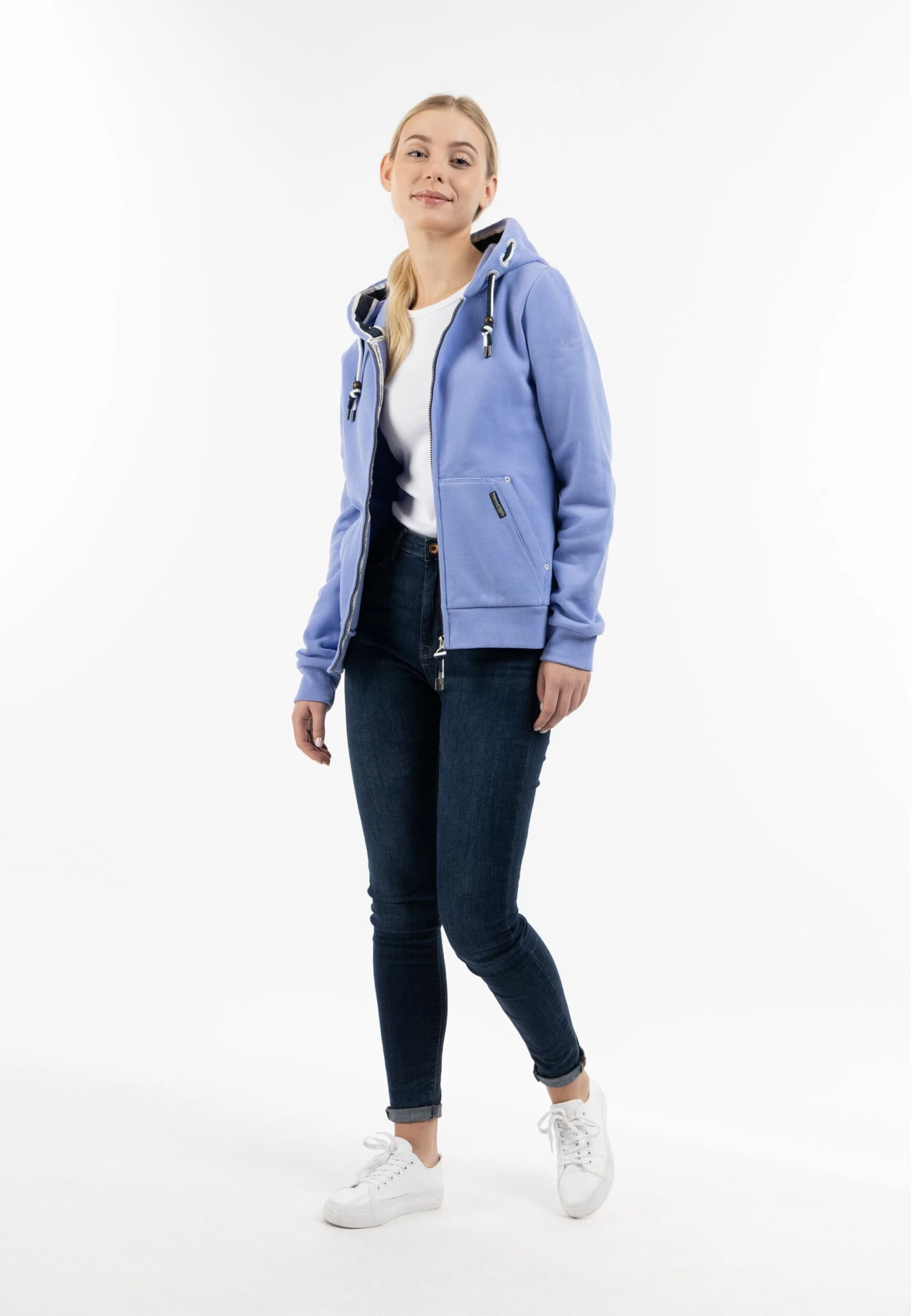 YasannaFelpa Con ZipViolettblau Donna Felpe WD221J07R-I11 Schmuddelwedda YasannaFelpa Con ZipViolettblau Donna Felpe WD221J07R-I11 -Schmuddelwedda 92ec414a7a6347b5ad85702959260306 scaled