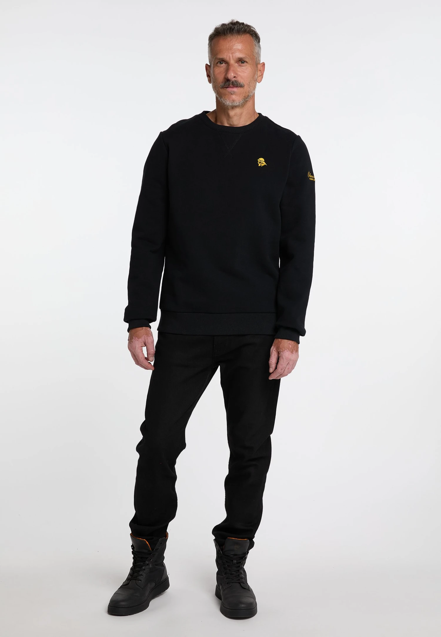 FelpaSchwarz Uomo Maglieria e Felpe WD222S02Z-Q11 Schmuddelwedda FelpaSchwarz Uomo Maglieria E Felpe WD222S02Z-Q11 -Schmuddelwedda b90abcc8951f4de1be89ee633c62283c